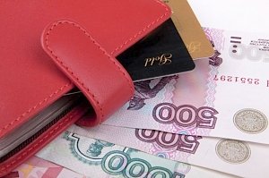 В Крыму зарплаты бюджетников за год выросли на 167%