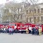 В Севастополе в честь Дня пожарной охраны России представили новую спасательную технику