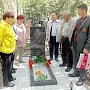 Алтайские коммунисты помогли установить новый памятник на могиле Героя Советского Союза Павла Нестеренко