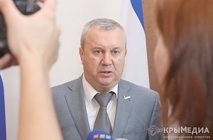 Глава крымской налоговой пытался дать 300 тыс. рублей взятки сотруднику ФСБ