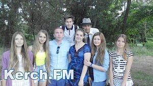 Молодёжь Керчи встретила в Аршинцевском парке двойника Путина