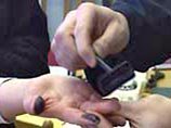 Керчанам предлагают добровольно сдать отпечатки пальцев