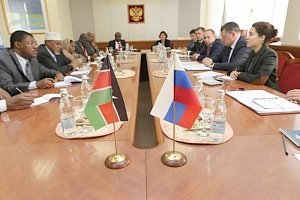 Игорь Зубов провел рабочую встречу с кенийской делегацией