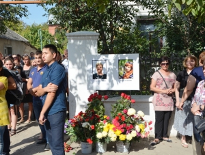 В крымской столице простились с убитыми врачами