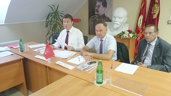 Лидер ставропольских коммунистов Виктор Гончаров дал старт предвыборной кампании 2016 года