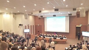 Руководство Госавтоинспекции приняло участие в парламентских слушаниях по проблемам обеспечения безопасности граждан в сфере грузопассажирских перевозок