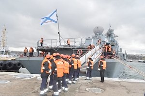 Крейсер «Москва» вернулся в Севастополь из Сирии