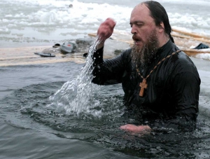 Для верующих на Крещение в Крыму оборудуют 32 купальных места