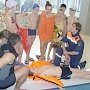 Уроки безопасного плавания от крымских спасателей