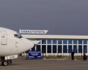 Аэропорт и морской порт Севастополя должны начать работу к курортному сезону (обновлено)