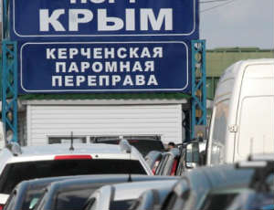 Водителям большегрузов не рекомендуют отправляться в Крым на майские праздники