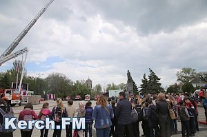 Керченские спасатели устроили показательные выступления