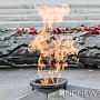 В Крыму будущие педагоги собрались жарить шашлык на Вечном огне (СКРИНШОТ)