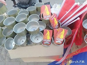 В Керчи на рынке продают факела