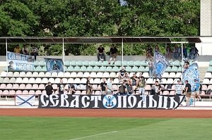 Евпаторийцы, севастопольцы и симферопольцы победили в 27 туре чемпионата Премьер-лиги КФС