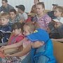 О правилах безопасности, а также правах и обязанностях детей рассказывают ребятам полицейские Симферопольского района
