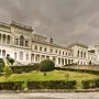 В крымском парке Ливадийского дворца открыли Аллею славы