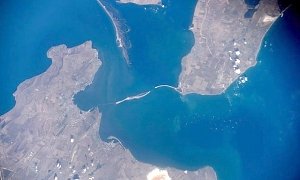 Керченский мост показали с МКС