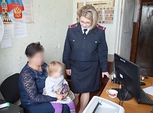 Кировские полицейские вернули матери потерявшегося ребенка