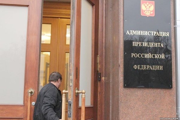 Г.А. Зюганов считает, что назначение Кириенко говорит о стремлении власти наладить отношения с либералами