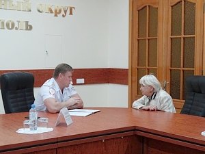 Начальник УМВД России по г. Севастополю Василий Павлов провел приём граждан