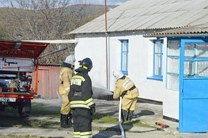 Специалисты МЧС провели пожарно-тактическое занятие с пожарными командами сельской местности