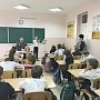 Начальник правового отдела МВД по Республике Крым провел лекцию для школьников