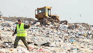 МинЖКХ обещает начать строить «мусорные» кластеры в Крыму в 2018 году