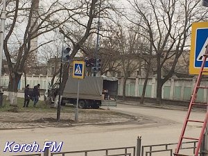 В Керчи на перекрестке Кирова и Еременко появился светофор