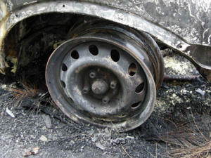 Машины на симферопольской стоянке загорелись из-за проведения сварочных работ