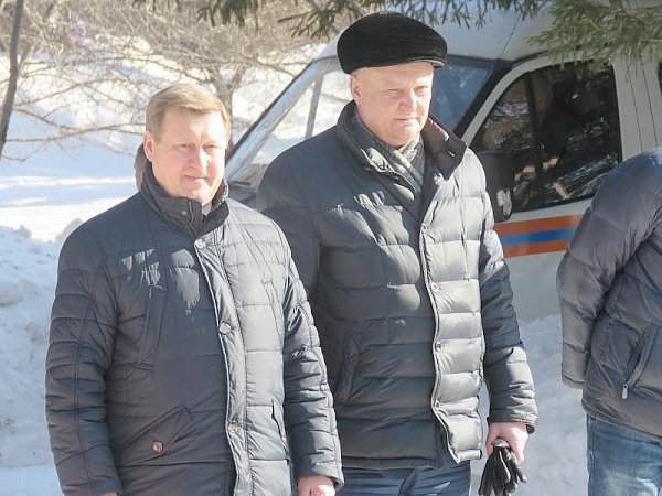 На снег! Мэр-коммунист Анатолий Локоть поприветствовал участников акции «Снежный десант — Новосибирск»