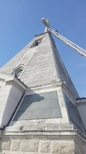 Севастопольские спасатели помогли настоятелю Свято-Никольского храма-памятника провести подготовительные мероприятия перед Пасхой