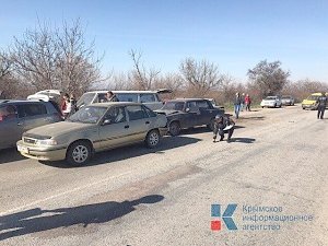 «ДТП-матрёшка» с участием 8 автомобилей произошло сегодня утром в Сакском районе