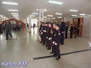 В Керчи чествовали ветеранов наградами, подарками и концертными номерами