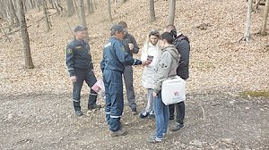 Крымские спасатели продолжают патрулировать горно-лесную зону Крыма