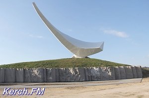 Реконструкцию керченского памятника «Парус» завершили