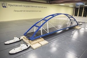 Учёные смоделировали операцию по транспортировке судоходных арочных пролётов Крымского моста