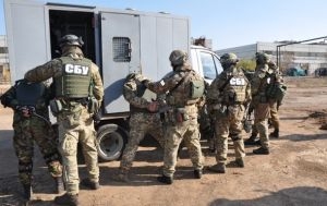 Украинские спецслужбы намерены снова побряцать оружием на границе с Крымом