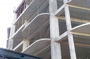Госземнадзор проверит законность строительства в Ялте многоэтажки вместо частного дома