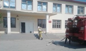 Спасатели ликвидировали «пожар» в учебном учреждении Раздольненского района