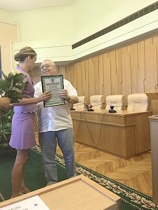 Общественная палата РК вынесла благодарность «Крымской газете»