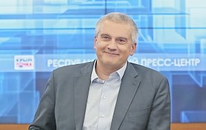 Сергей Аксёнов провел встречу с крымскими журналистами