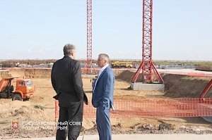 Владимир Константинов: Строительство нового многопрофильного центра позволит вывести крымскую медицину на качественно новый уровень