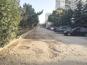 В Севастополе отметили «годовщину» неоконченного ремонта одной из самых «убитых» дорог города