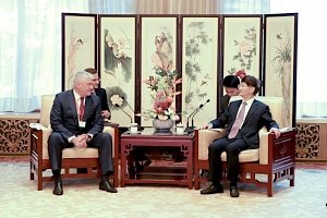 В Пекине Владимир Колокольцев провел переговоры с Мэн Цзяньчжу и Го Шэнкунем