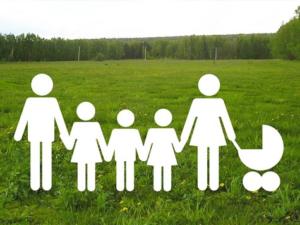Власти Ялты обсудили комплекс мер социальной поддержки многодетных семей