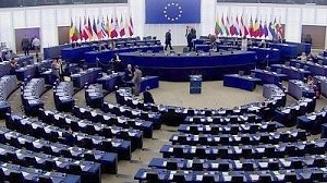 «Пособники блокады»: Европарламент принял резолюцию, где обвинил не Украину, а Россию в нарушении прав крымчан