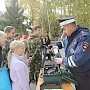 Крымские полицейские организовали профориентационные показательные выступления для подростков