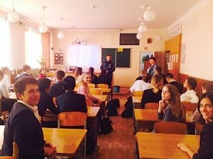 Инспекторы ГИМС сообщили севастопольским школьникам о правилах безопасного поведения на воде