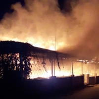 Крымские пожарные ликвидировали пожар в пгт. Коктебель